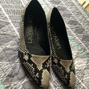 Calvin Klein snake skin pointy toe ballet flats